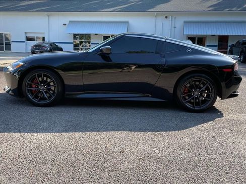 Used 2024 Nissan Z Performance w/ Floor Mat Package RWD image 27