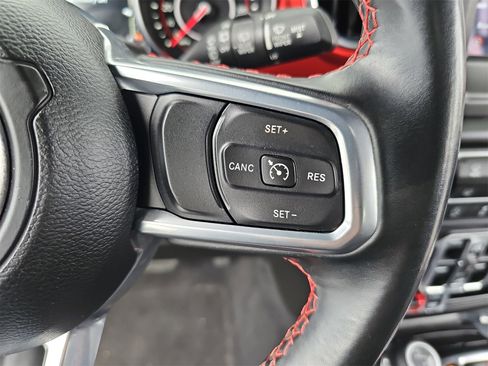 Used 2021 Jeep Wrangler Unlimited Rubicon image 18