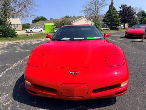 Used 2001 Chevrolet Corvette Coupe w/ Preferred Equipment Group2 RWD image 8