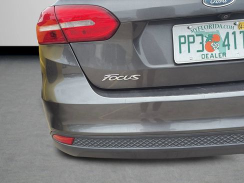 Used 2016 Ford Focus SE FWD image 20