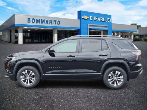 New 2026 Chevrolet Equinox LT image 2