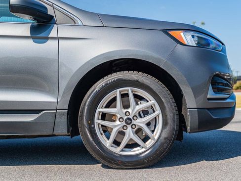 Used 2024 Ford Edge SEL image 9