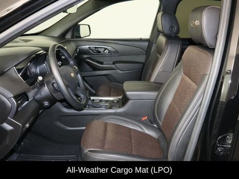 Used 2023 Chevrolet Traverse High Country image 14