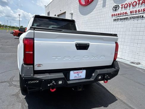 Used 2024 Toyota Tacoma SR RWD image 30