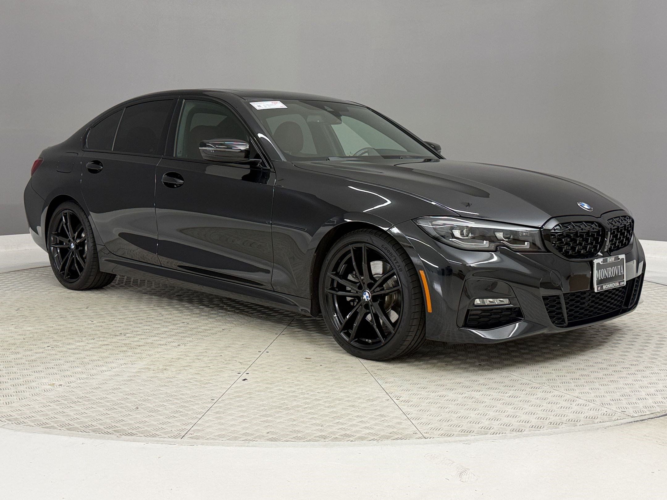 Certified 2022 BMW 330i Sedan w/ M Sport Package RWD image 7