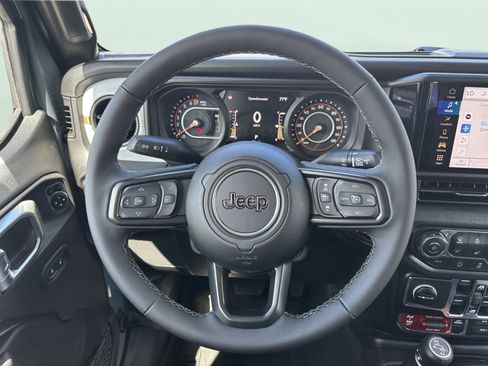 New 2026 Jeep Gladiator Sport AWD/4WD image 16