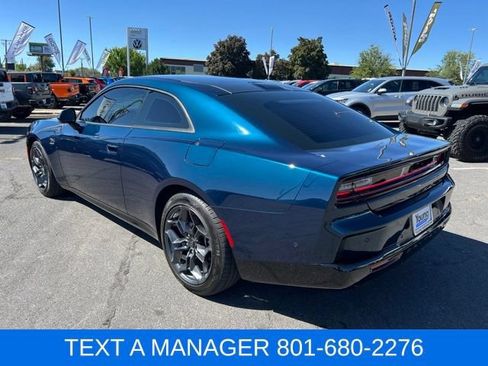 Used 2025 Dodge Charger Daytona R/T w/ Sun & Sound Package AWD/4WD image 3