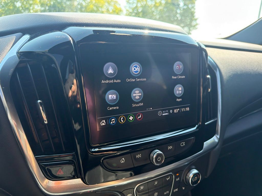Used 2023 Chevrolet Traverse LT FWD image 32