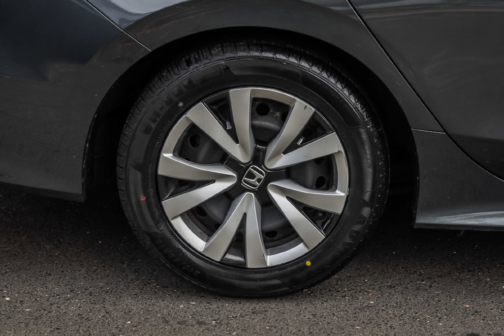 Used 2024 Honda Civic LX image 6