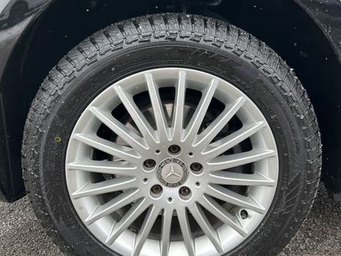 Used 2018 Mercedes-Benz Metris Passenger image 17