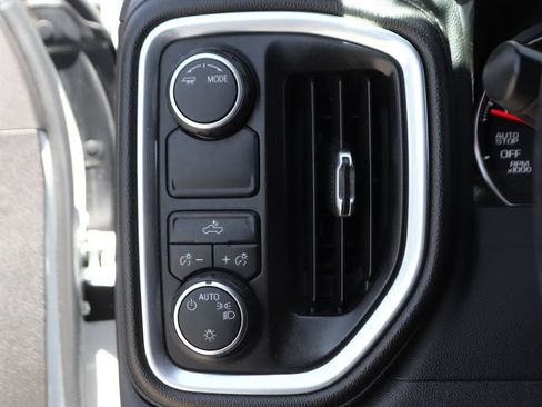 Used 2022 Chevrolet Silverado 1500 LT RWD image 19