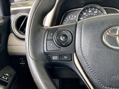 Used 2013 Toyota RAV4 LE FWD image 22