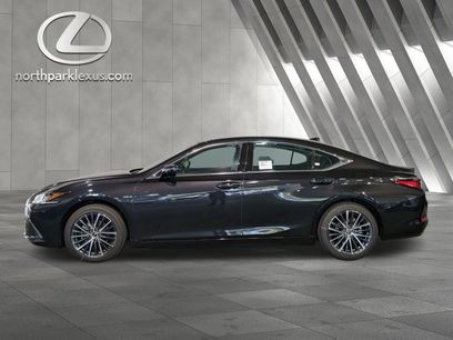 New 2025 Lexus ES 350 w/ Premium Package
