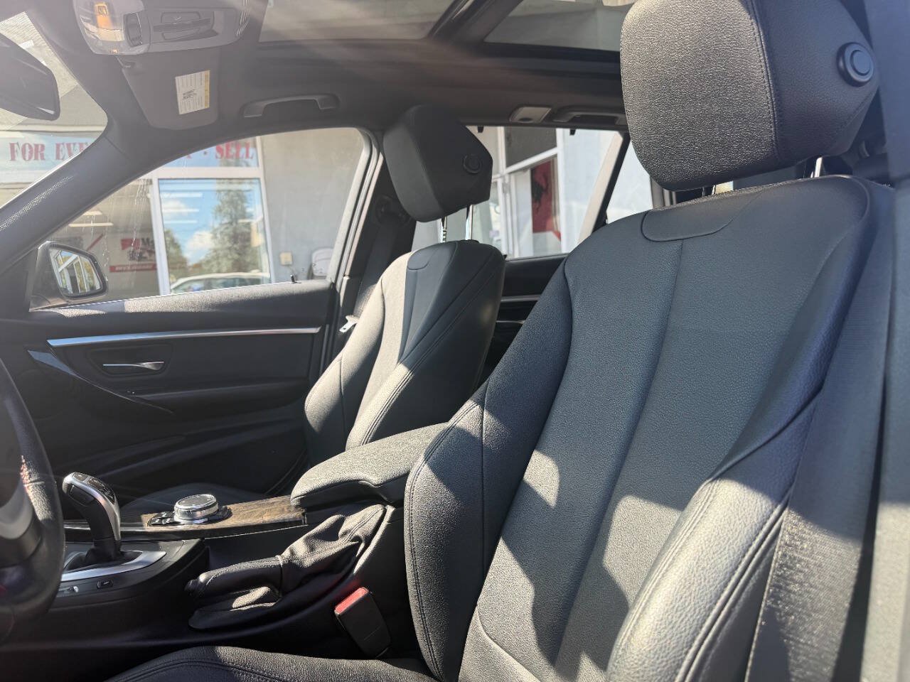 Used 2016 BMW 328i xDrive Wagon AWD/4WD image 21