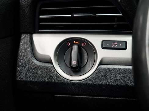 Used 2021 Volkswagen Passat 2.0T SE image 27