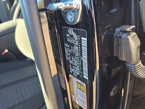 New 2026 Kia Sorento LX image 32