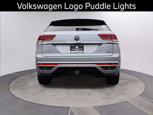 Certified 2022 Volkswagen Atlas Cross Sport SEL R-Line image 8
