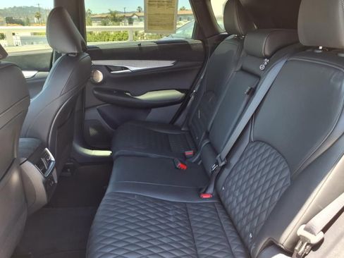 Used 2024 INFINITI QX50 Autograph image 12