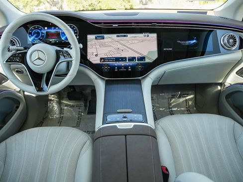 Certified 2023 Mercedes-Benz EQS 580 4MATIC SUV image 12