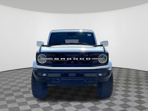 Used 2022 Ford Bronco Outer Banks AWD/4WD image 2