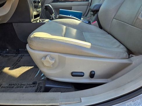 Used 2010 Ford Fusion Hybrid image 23