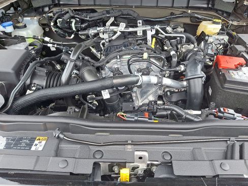 New 2025 Ford Bronco Badlands image 19