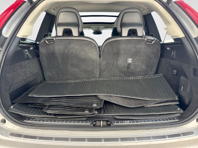Certified 2023 Volvo XC90 B6 Ultimate w/ Protection Package Premier AWD/4WD image 25