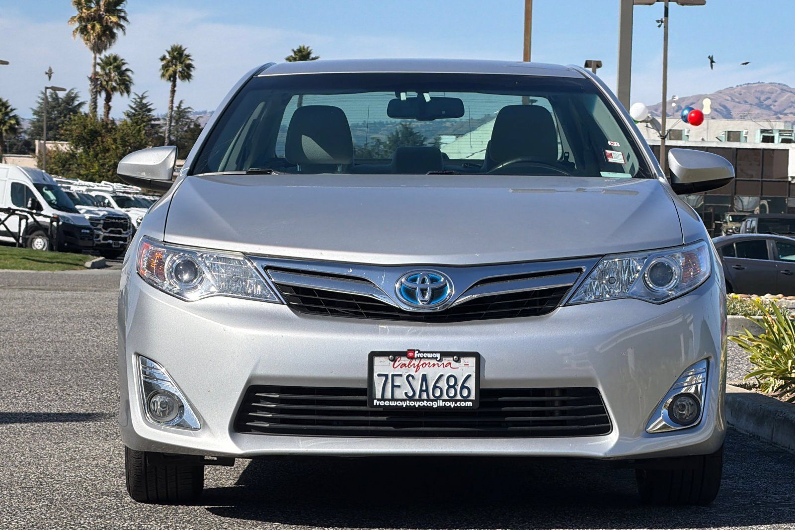 Used 2014 Toyota Camry XLE w/ Convenience Package FWD image 10