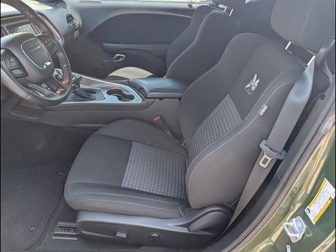 Used 2022 Dodge Challenger R/T Scat Pack RWD image 10