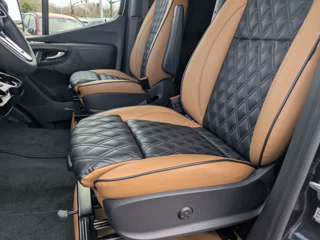 Used 2024 Mercedes-Benz Sprinter 3500 image 15