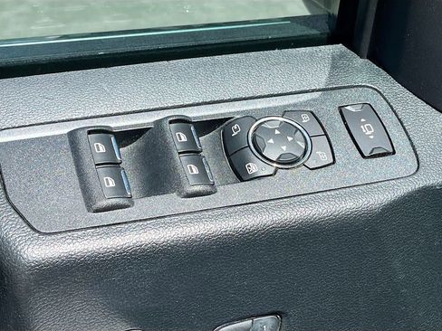 Used 2019 Ford F250 Platinum w/ Platinum Ultimate Package image 18