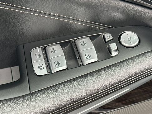 Used 2021 BMW X7 xDrive40i w/ Premium Package AWD/4WD image 11