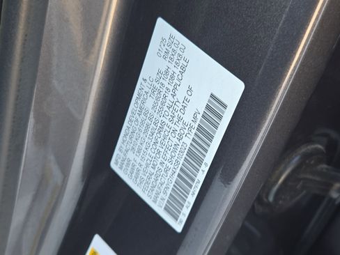 Used 2025 Honda Pilot EX-L image 34