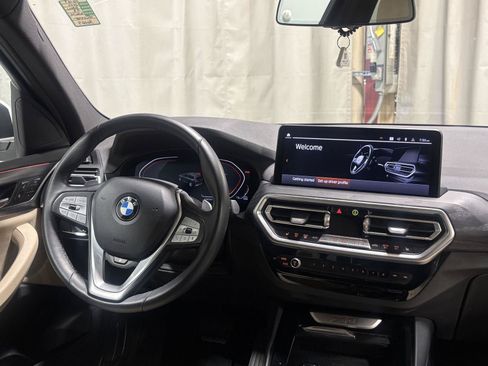 Used 2024 BMW X3 xDrive30i w/ Premium Package AWD/4WD image 4