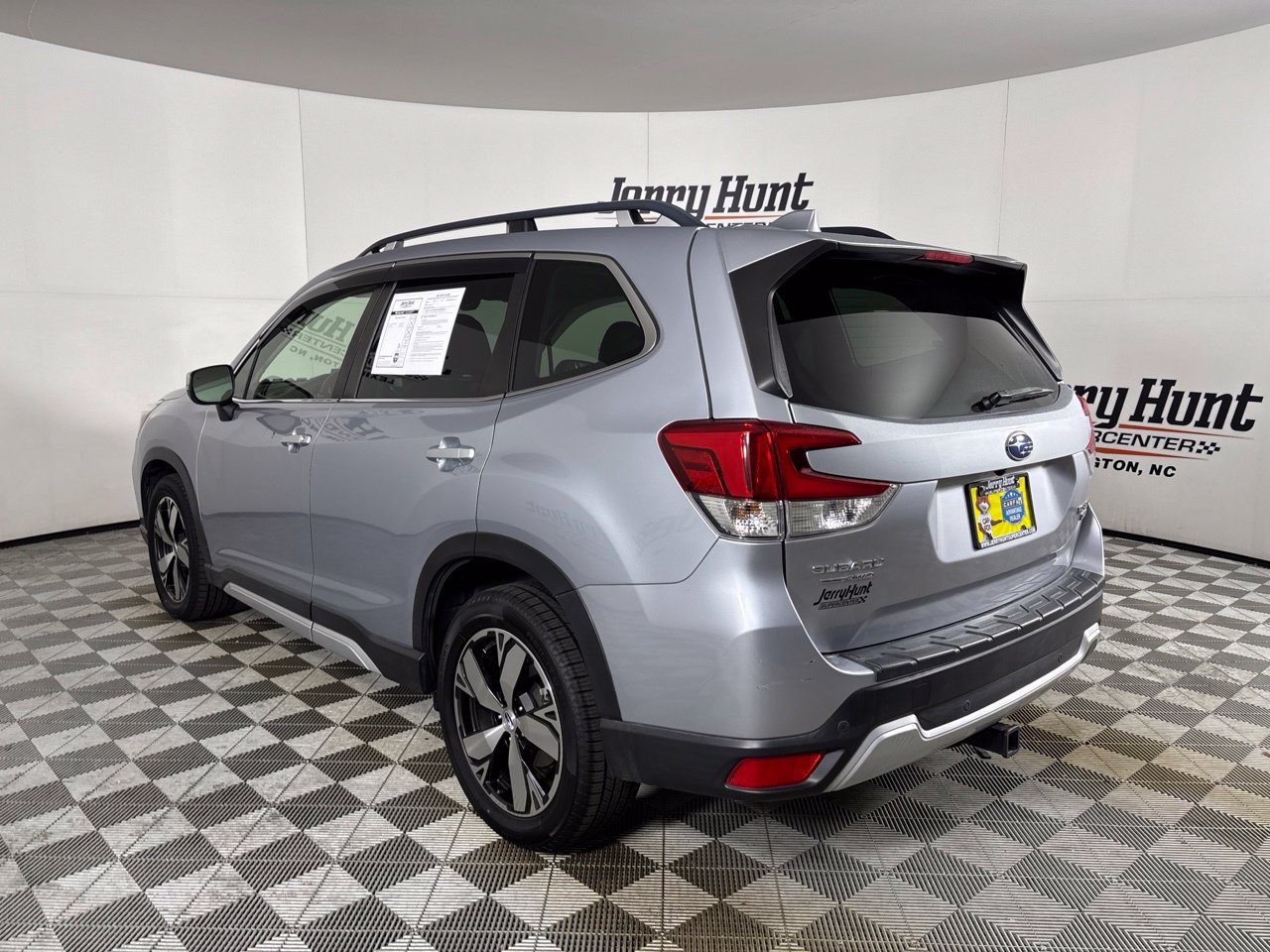 Used 2020 Subaru Forester Touring w/ Popular Package #2 AWD/4WD image 8