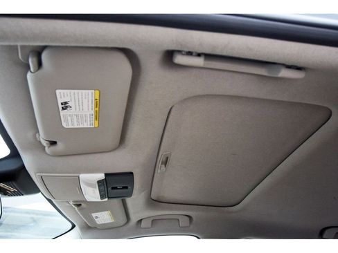 Used 2024 Nissan Sentra SV w/ SV Premium Package image 12