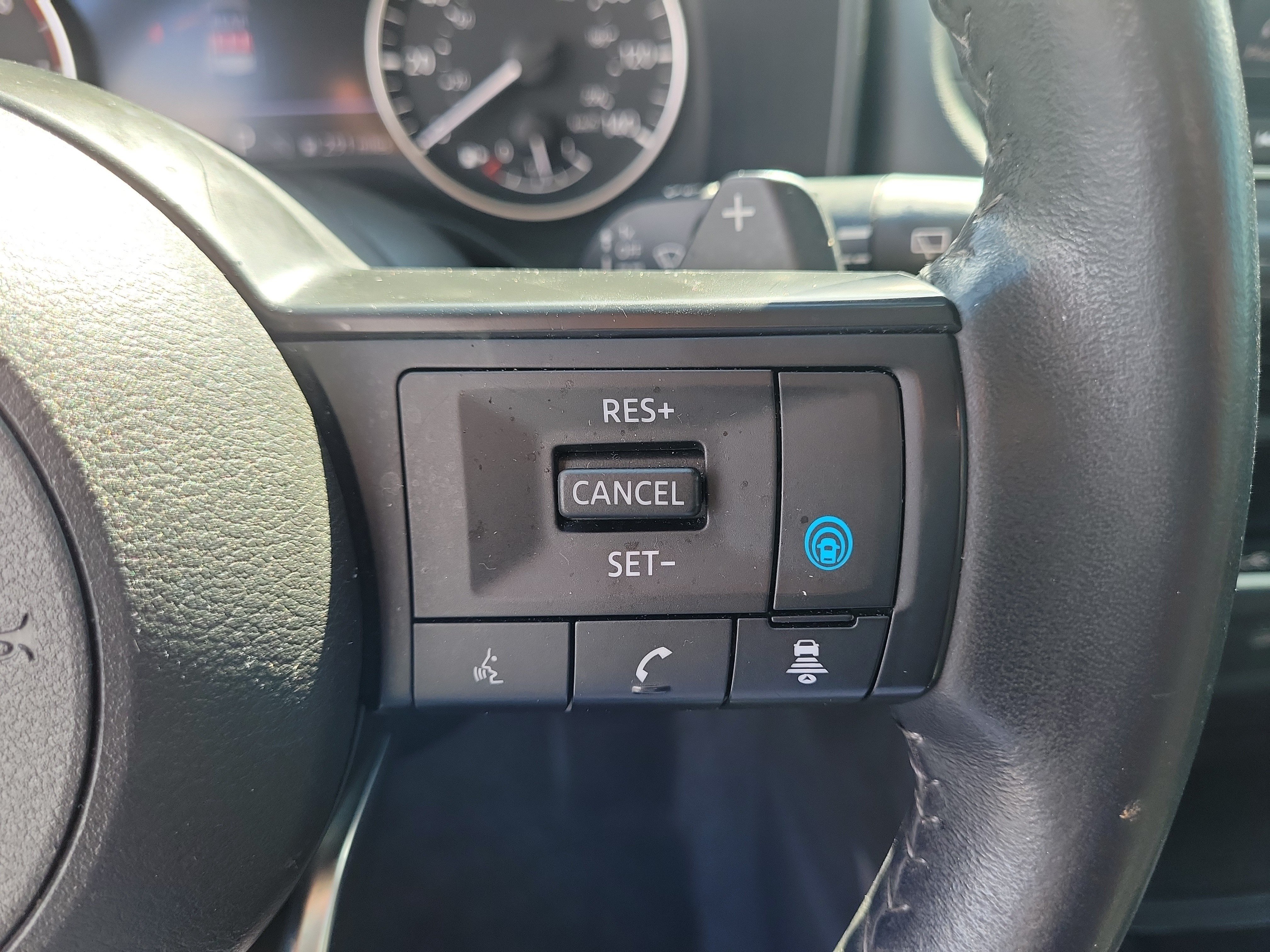 Certified 2024 Nissan Rogue SV w/ SV Premium Package FWD image 19