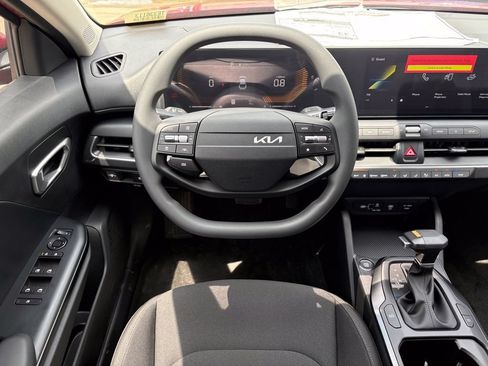 New 2026 Kia K4 FWD image 16