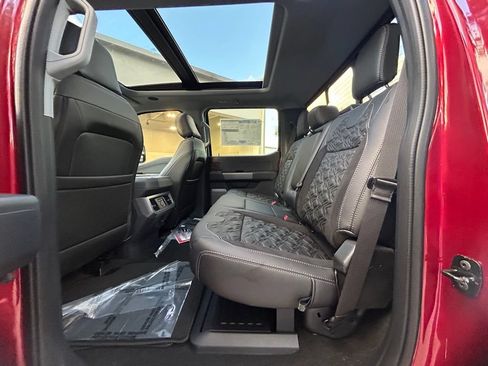 New 2026 Ford F250 Lariat w/ Black Appearance Package AWD/4WD image 37