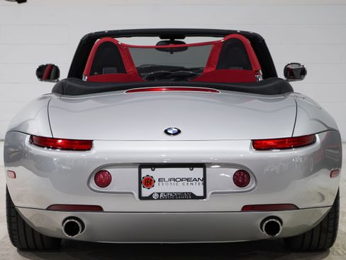 Used 2000 BMW Z8 RWD image 3