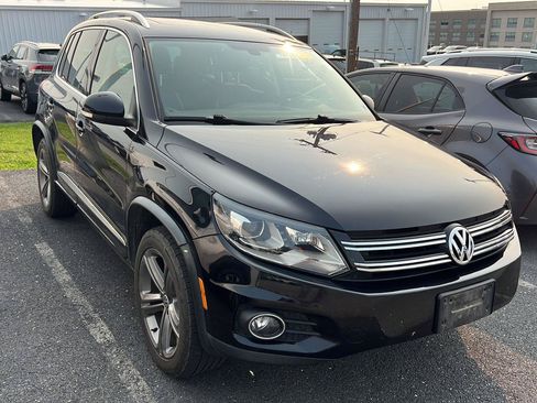 Used 2017 Volkswagen Tiguan Sport AWD/4WD image 5