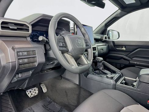 Used 2024 Toyota Tacoma TRD Sport image 12