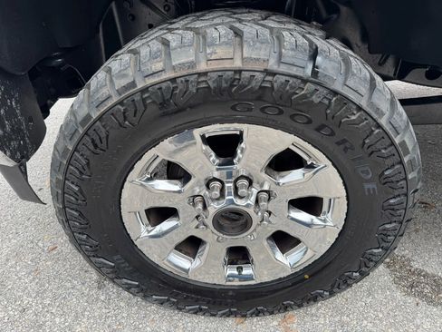 Used 2018 Ford F250 Lariat w/ Lariat Ultimate Package image 8