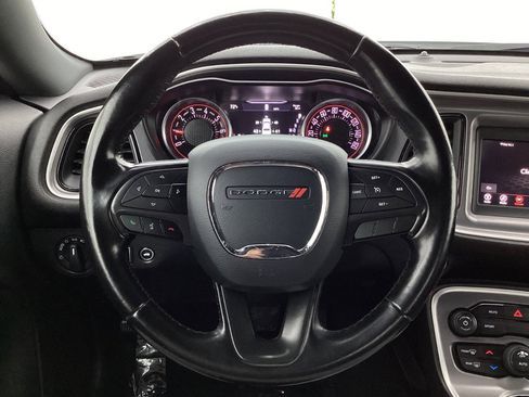 Used 2019 Dodge Challenger SXT RWD image 26