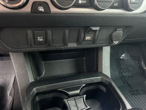 Used 2023 Toyota Tacoma TRD Sport image 23