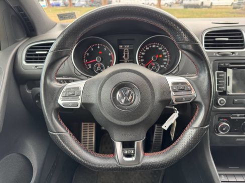 Used 2012 Volkswagen GTI 4-Door image 20
