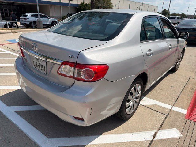 Used 2012 Toyota Corolla LE FWD image 5