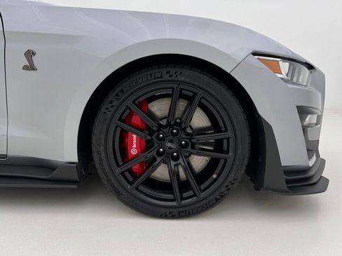 Used 2022 Ford Mustang Shelby GT500 w/ Technology Package RWD image 33