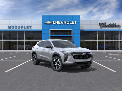 New 2026 Chevrolet Trax RS w/ Sunroof Package FWD image 1