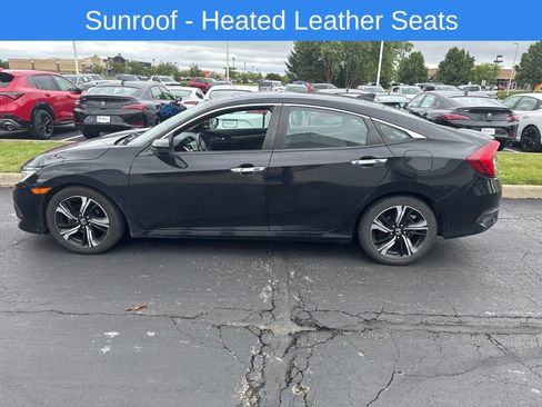 Used 2017 Honda Civic Touring image 2